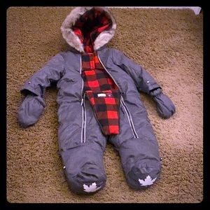 Great Baby snowsuit used twice.